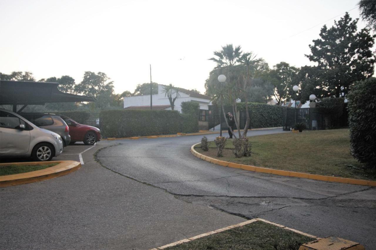 Bonito Apart. Con Parking Y Piscina 마리나데알자라프 외부 사진